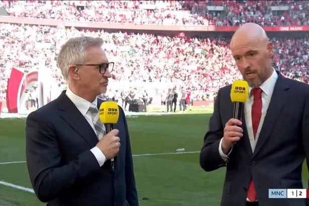 Nhật ký Euro: Erik ten Hag bị cáo buộc thiếu tôn trọng tuyển Anh – “Chàng béo” Martin Adam hứa sẽ ghi bàn dập tắt trêu chọc