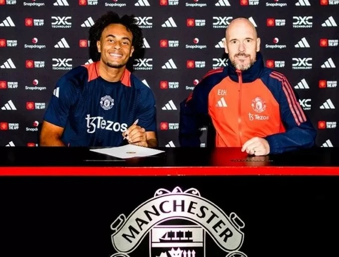 Man Utd hoàn tất việc ký hợp đồng với Joshua Zirkzee