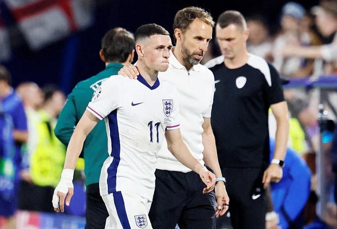 Phil Foden thừa nhận thất vọng với bản thân