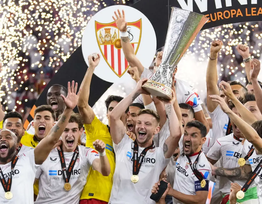 Sevilla là đội bóng thành công nhất lịch sử cúp C2