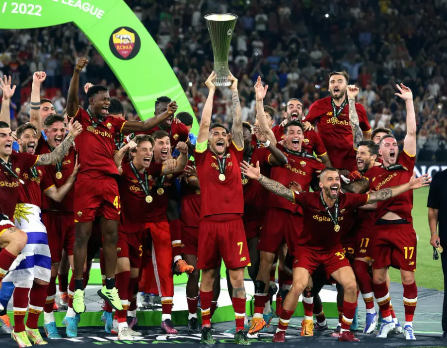 AS Roma sau khi vô địch cúp C3 mùa 2021/2022 đã kiếm được hơn 16 triệu euro tiền thưởng