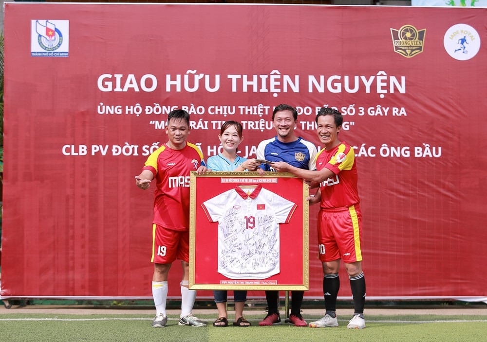 Chiếc áo đấu của cầu thủ Thanh Nhã tại VCK World Cup nữ 2023 là vật phẩm đấu giá cho chương trình