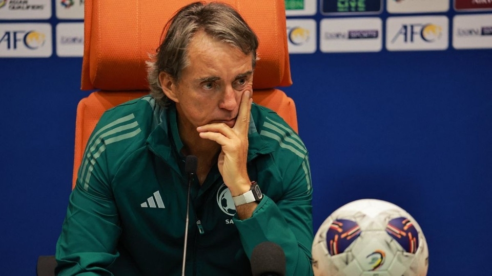 HLV Roberto Mancini chính thức bị Saudi Arabia sa thải sau chuỗi thành tích tệ hại. 