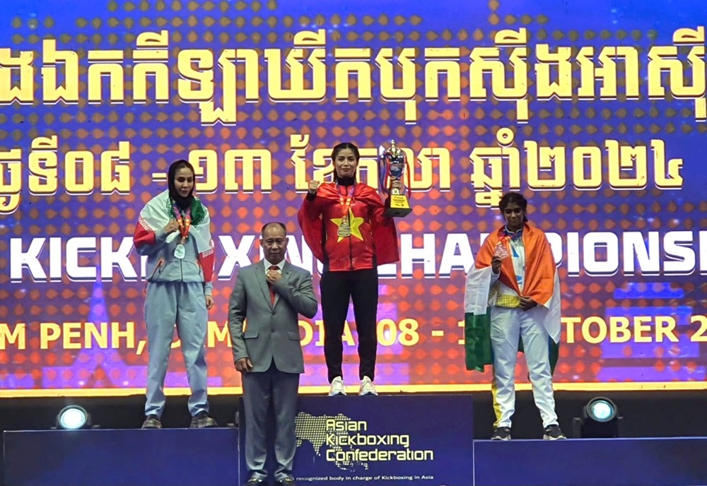 Hồng Thắm là võ sĩ mang về tấm HCV thứ 11 cho Kickboxing Việt Nam